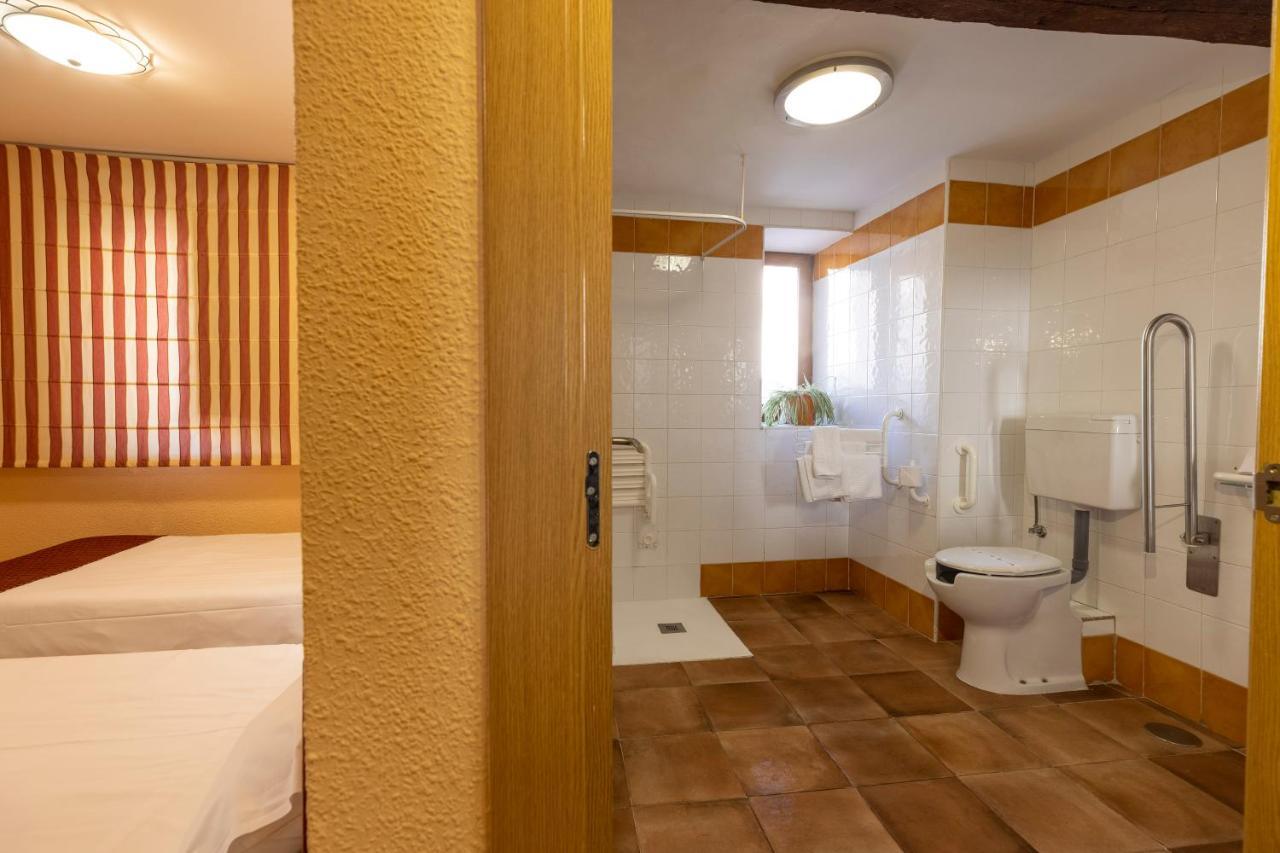 Hostal Restaurante Puerta Del Alcazar Ávila Eksteriør billede