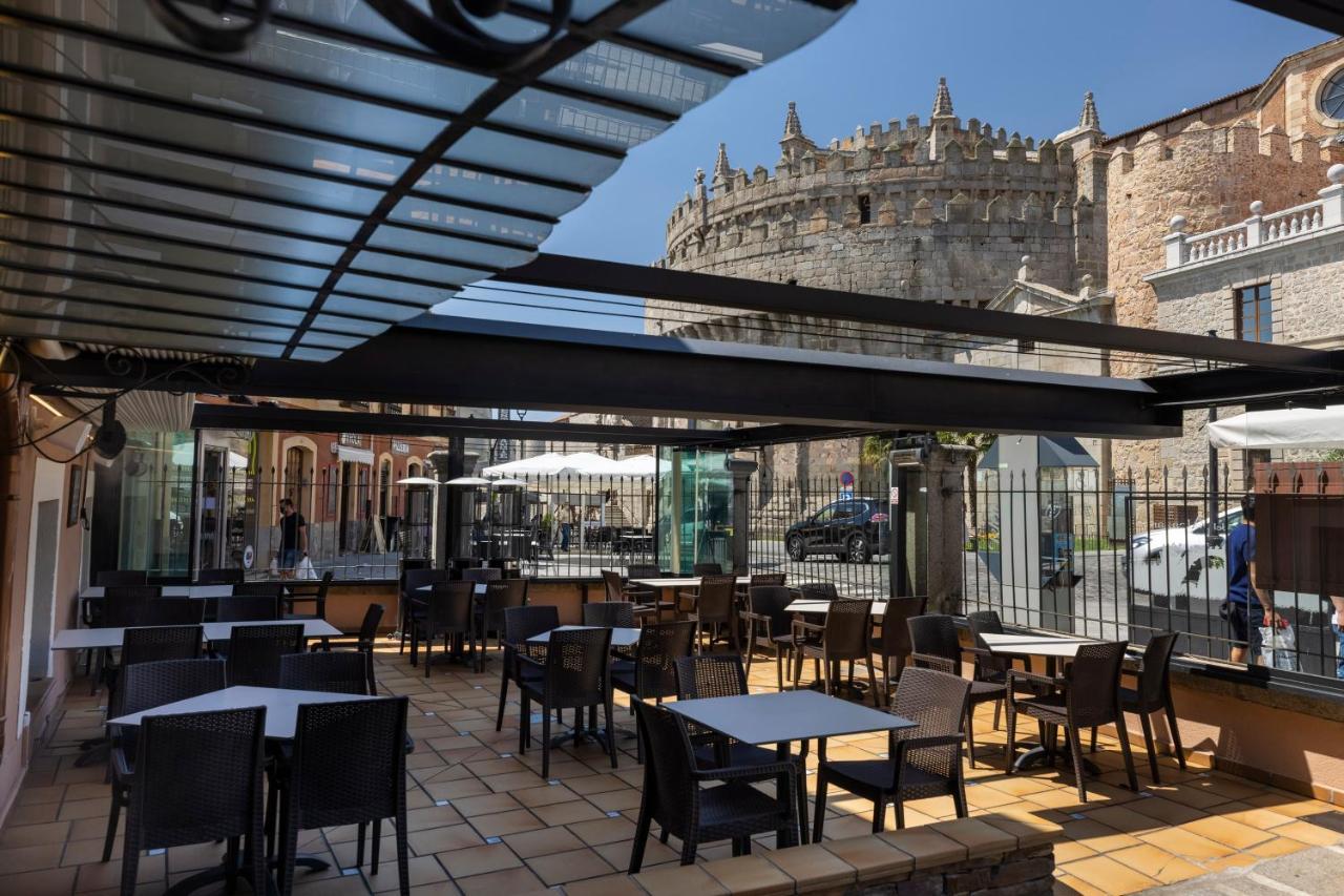 Hostal Restaurante Puerta Del Alcazar Ávila Eksteriør billede