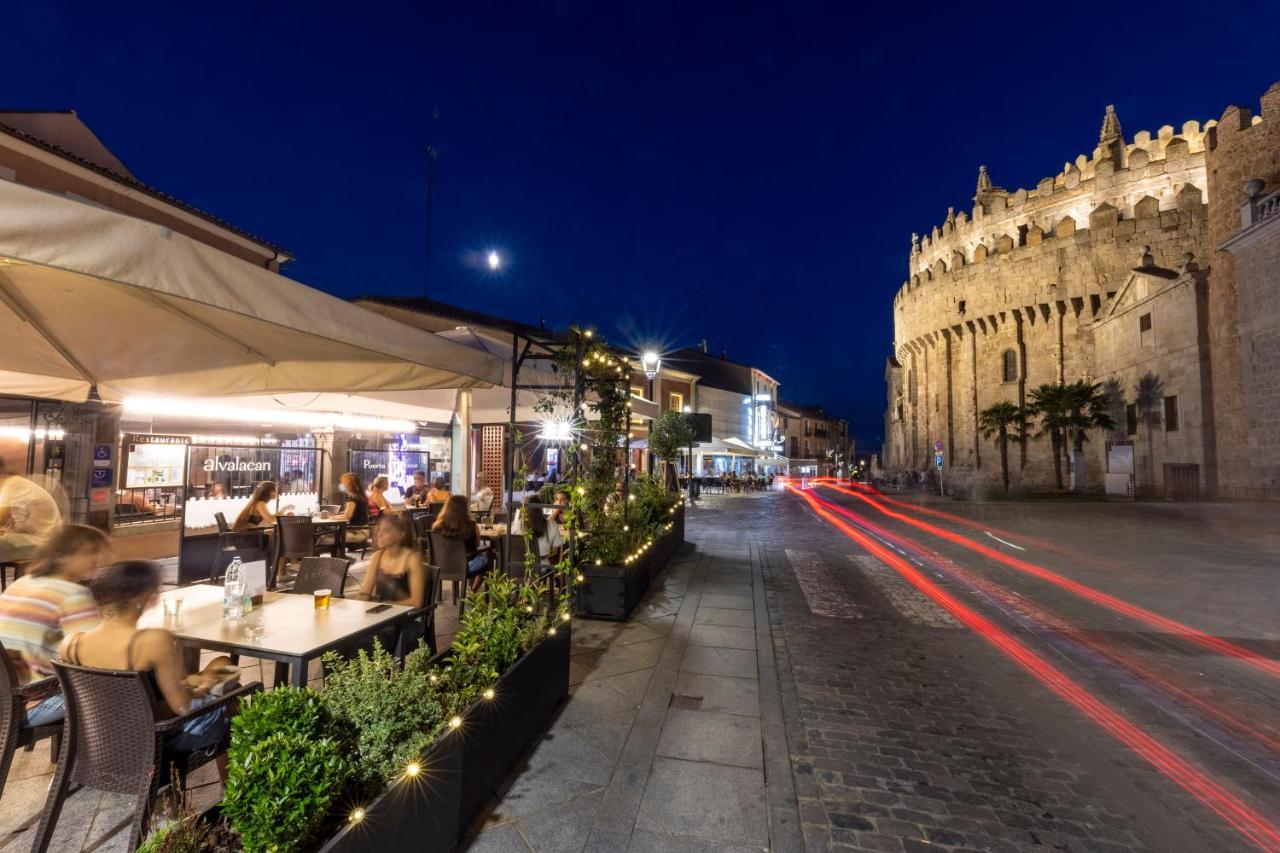 Hostal Restaurante Puerta Del Alcazar Ávila Eksteriør billede