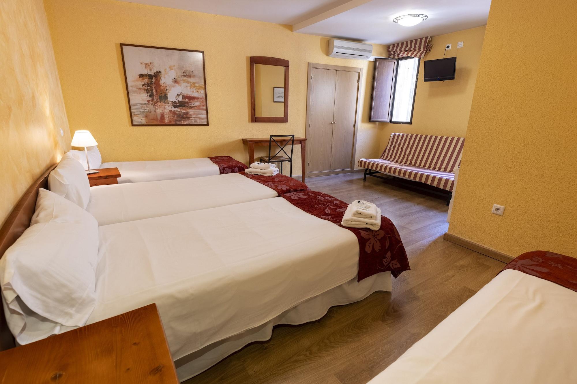 Hostal Restaurante Puerta Del Alcazar Ávila Eksteriør billede