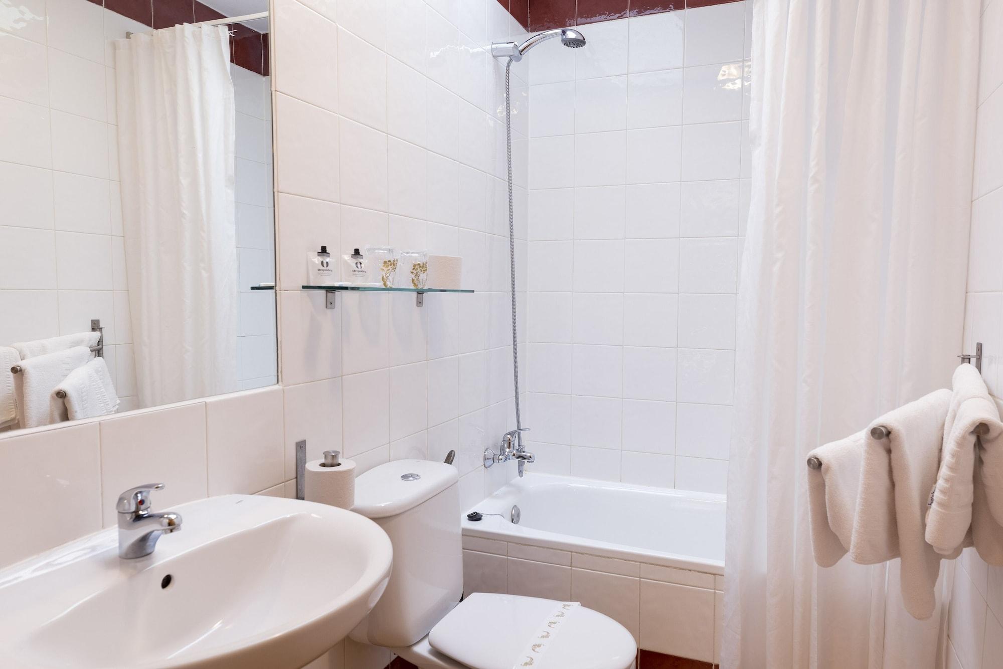 Hostal Restaurante Puerta Del Alcazar Ávila Eksteriør billede