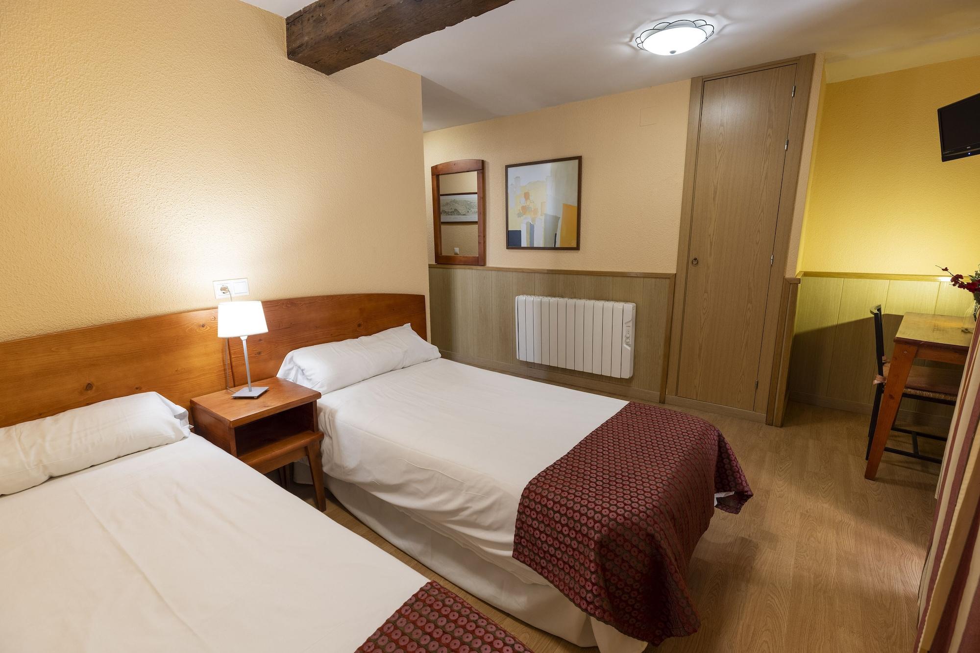 Hostal Restaurante Puerta Del Alcazar Ávila Eksteriør billede